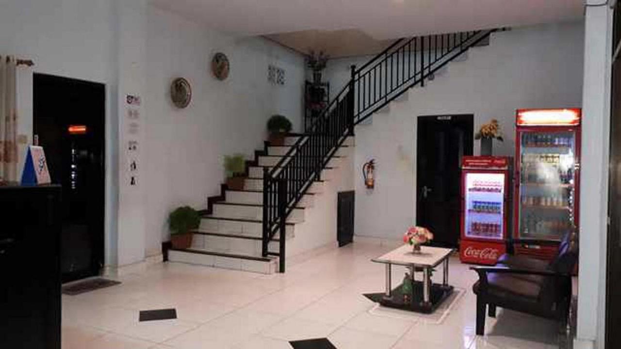 RedDoorz near Dermaga Pelabuhan Rakyat Sorong Bagian luar foto
