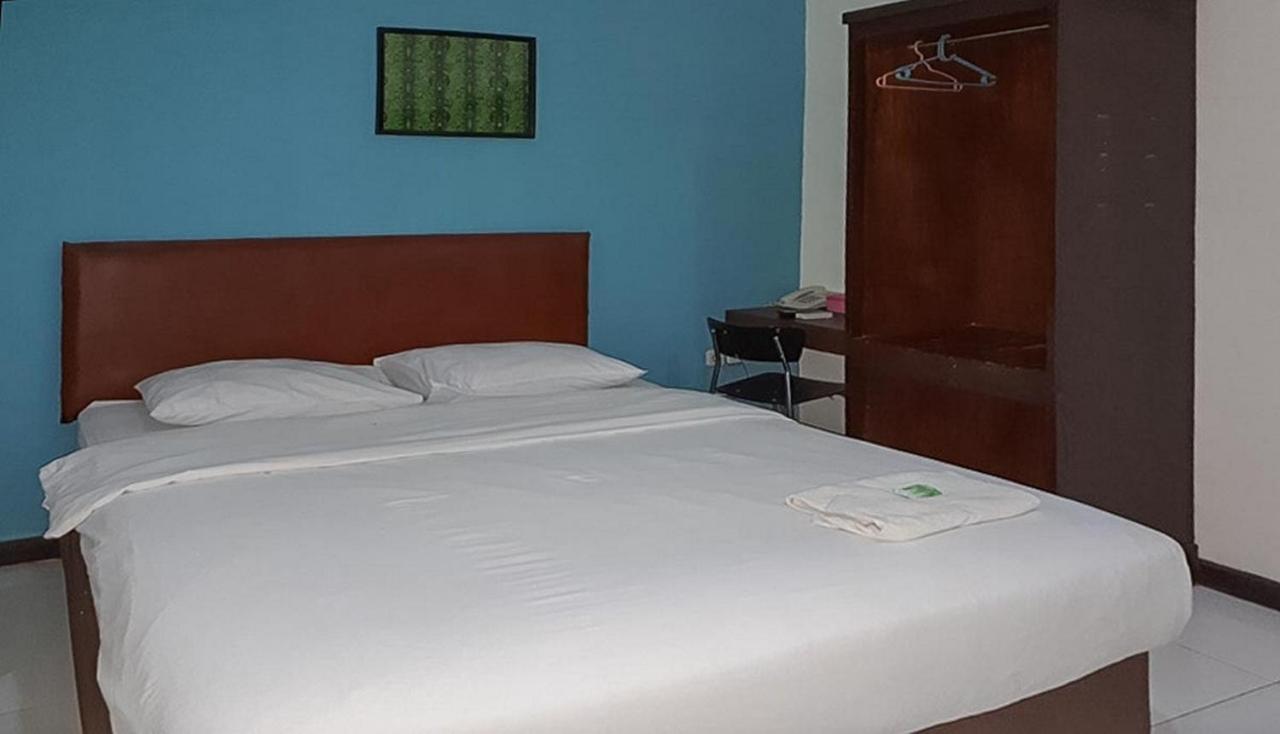 RedDoorz near Dermaga Pelabuhan Rakyat Sorong Bagian luar foto